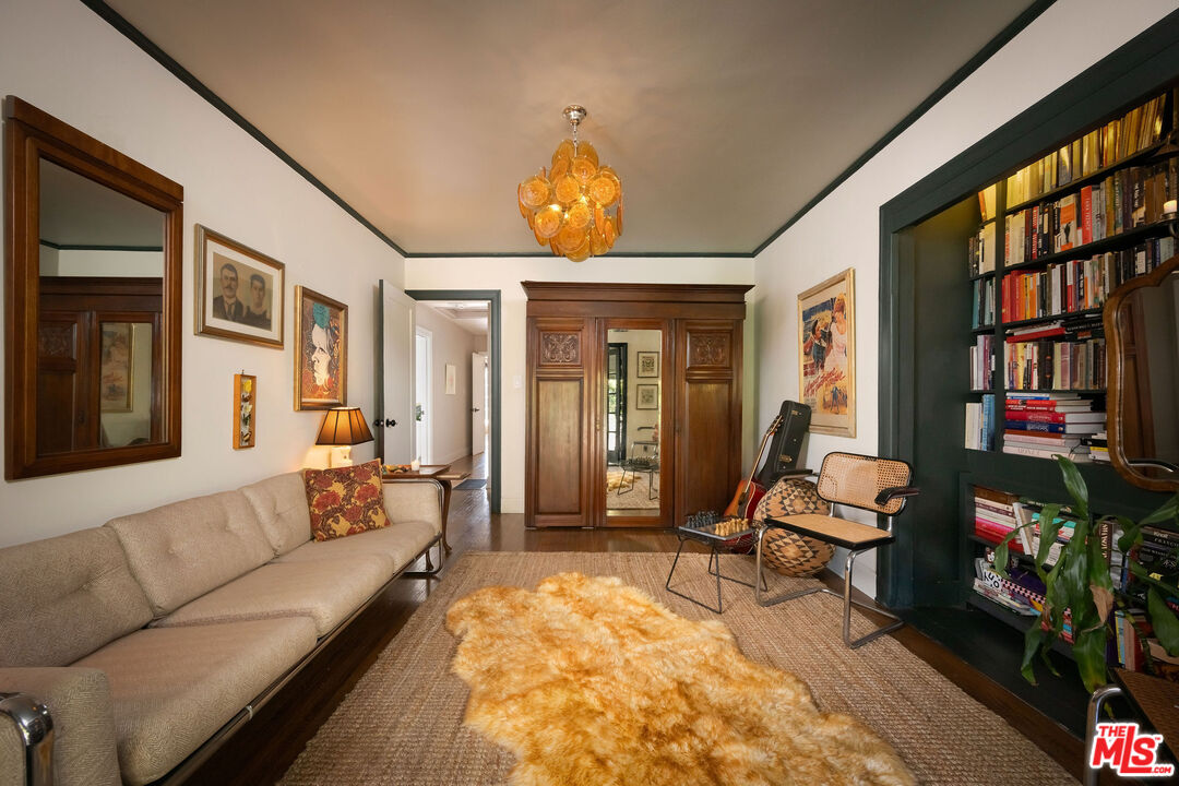 MLS #25612469 image #18