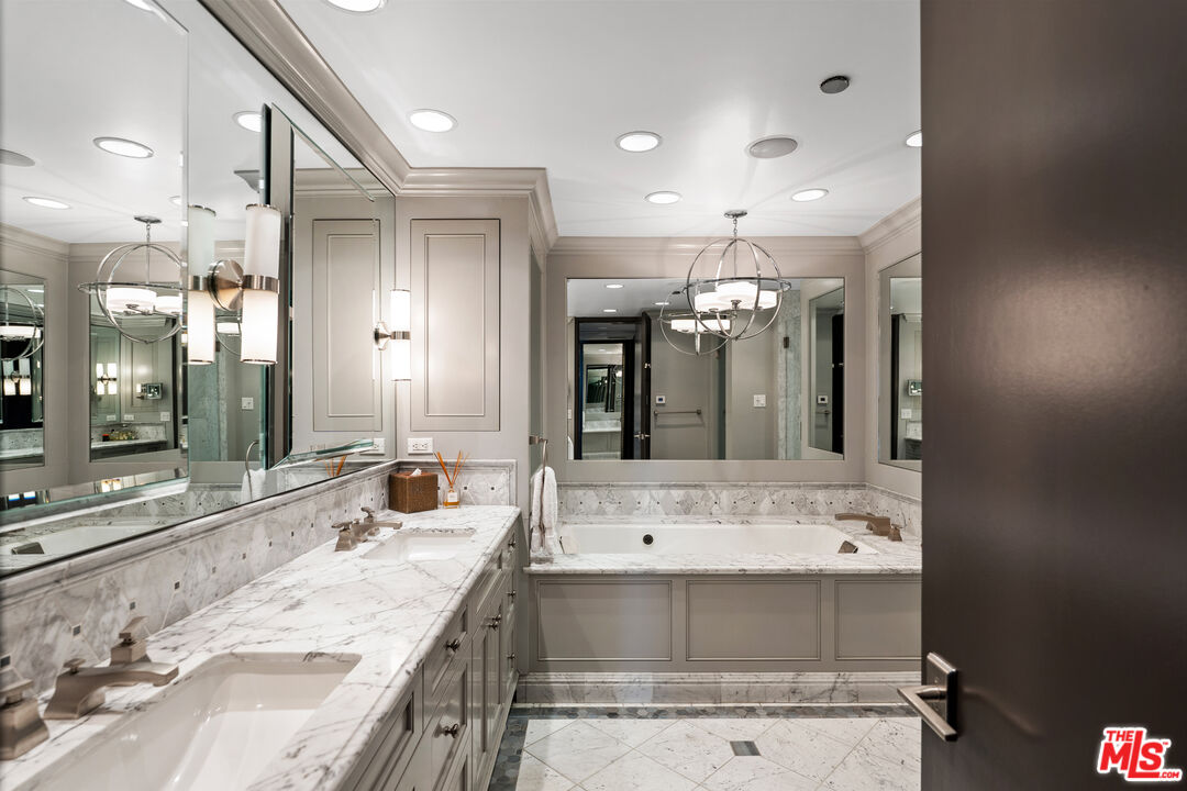 MLS #25612473 image #15