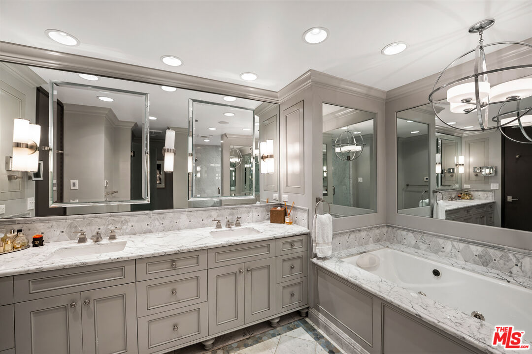 MLS #25612473 image #16