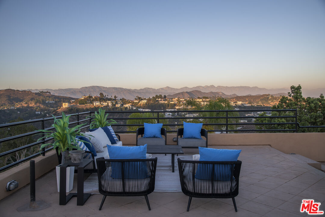 MLS #25612501 image #1