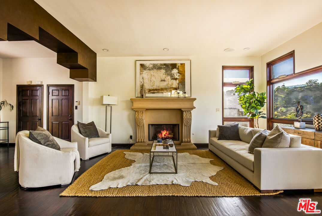 MLS #25612501 image #2