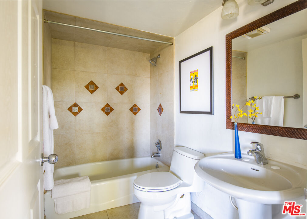 MLS #25612501 image #30