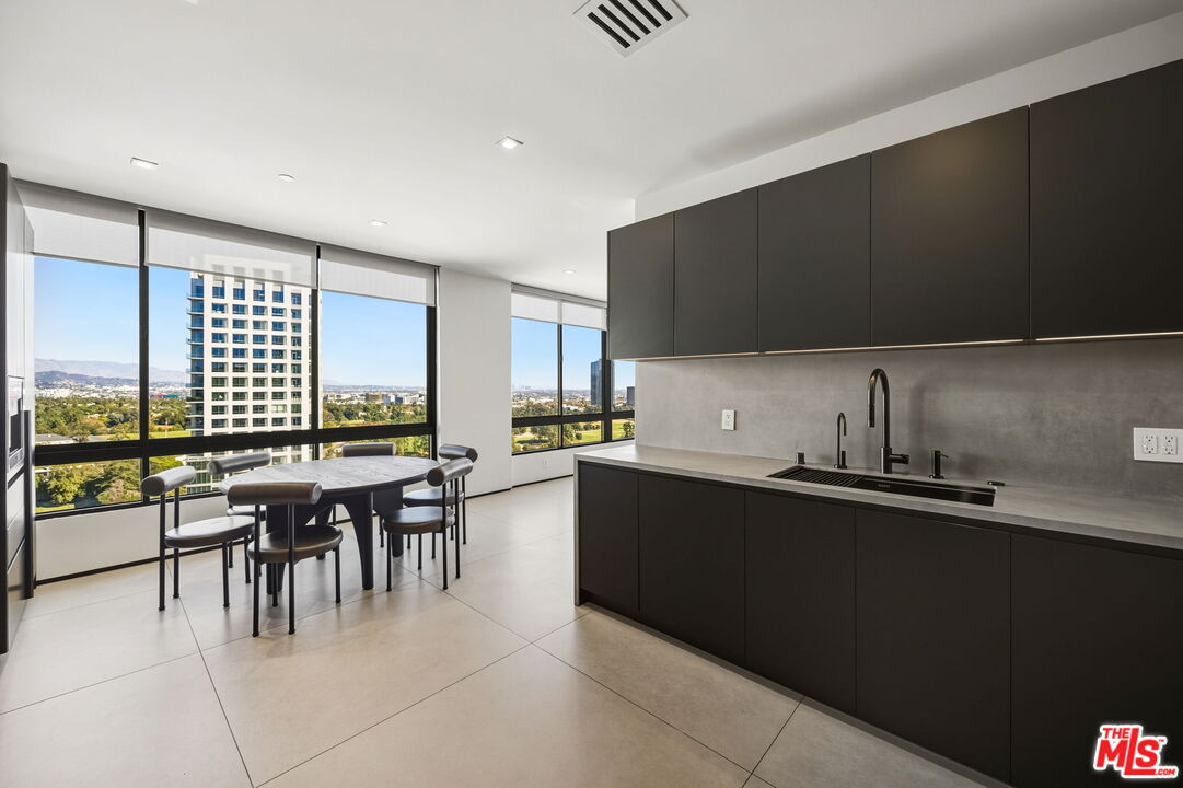 MLS #25612513 image #24