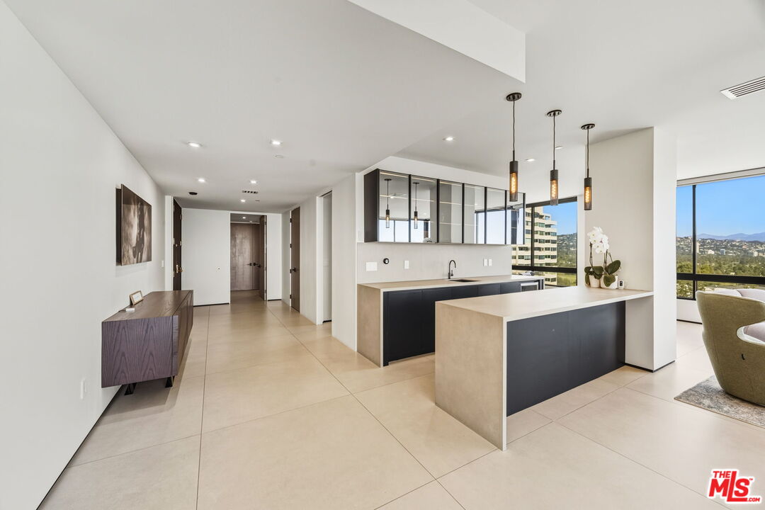 MLS #25612513 image #5