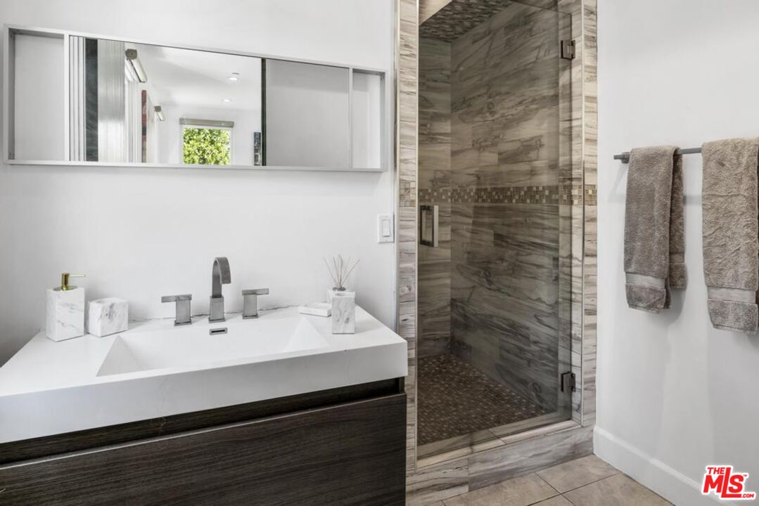 MLS #25612535 image #17