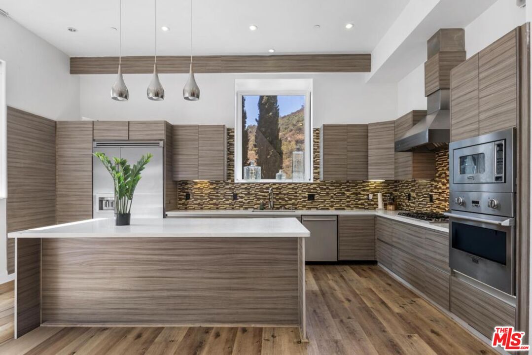 MLS #25612535 image #4