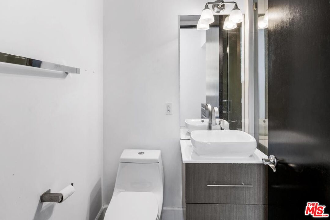 MLS #25612535 image #8