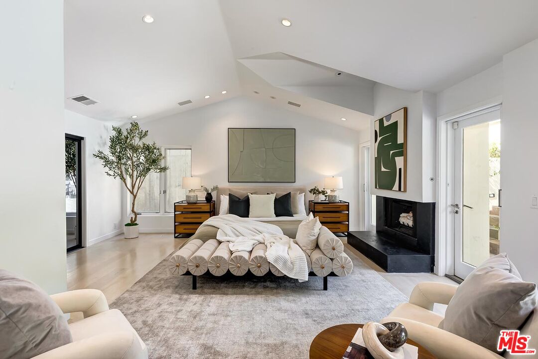 MLS #25612553 image #16