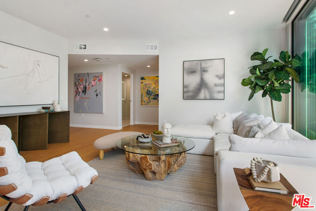 MLS #25612557 image #6