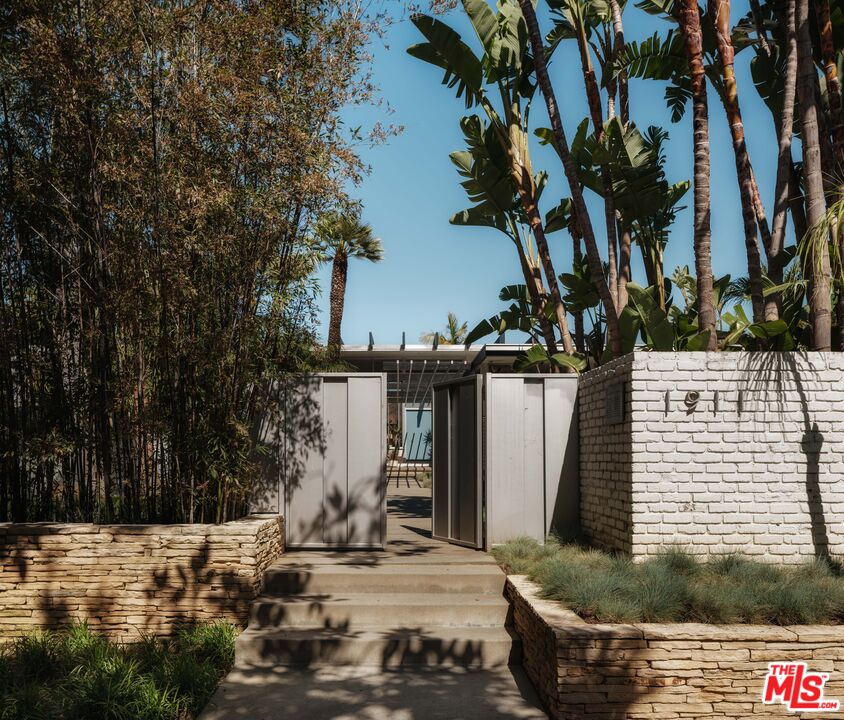 MLS #25612573 image #33