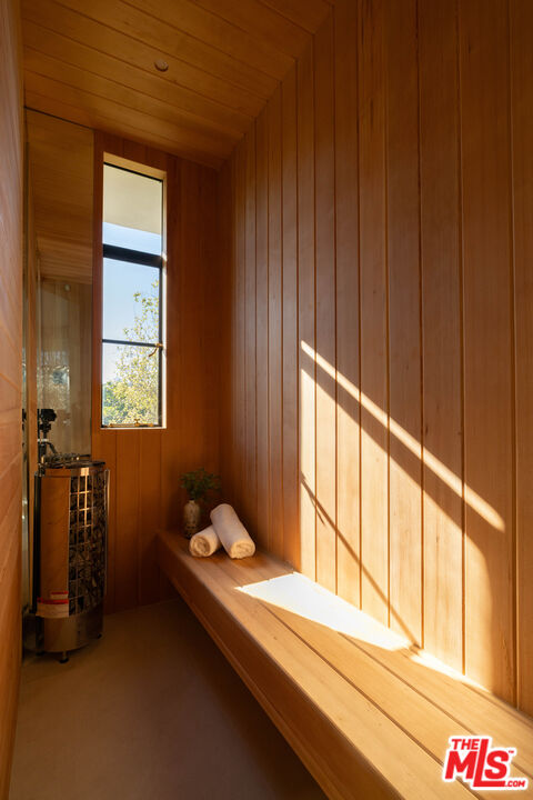 MLS #25612581 image #33