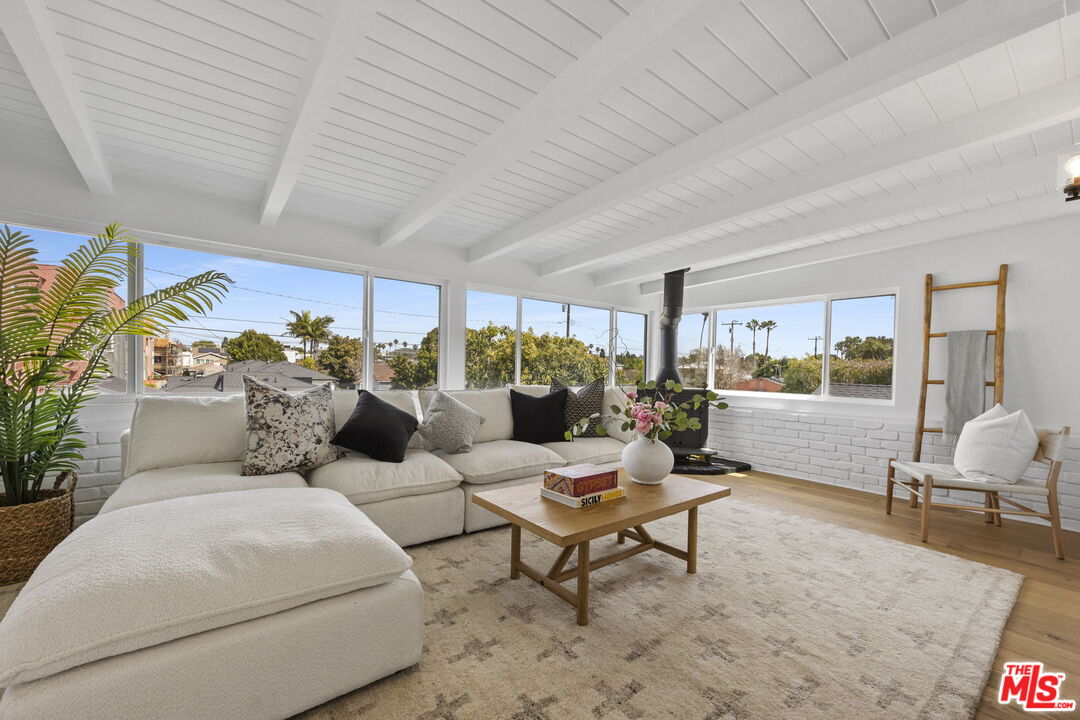 MLS #25612587 image #19