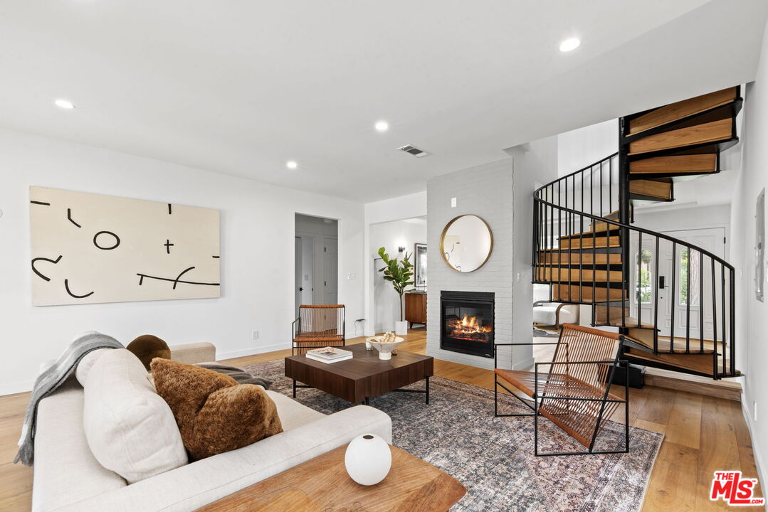 MLS #25612587 image #5