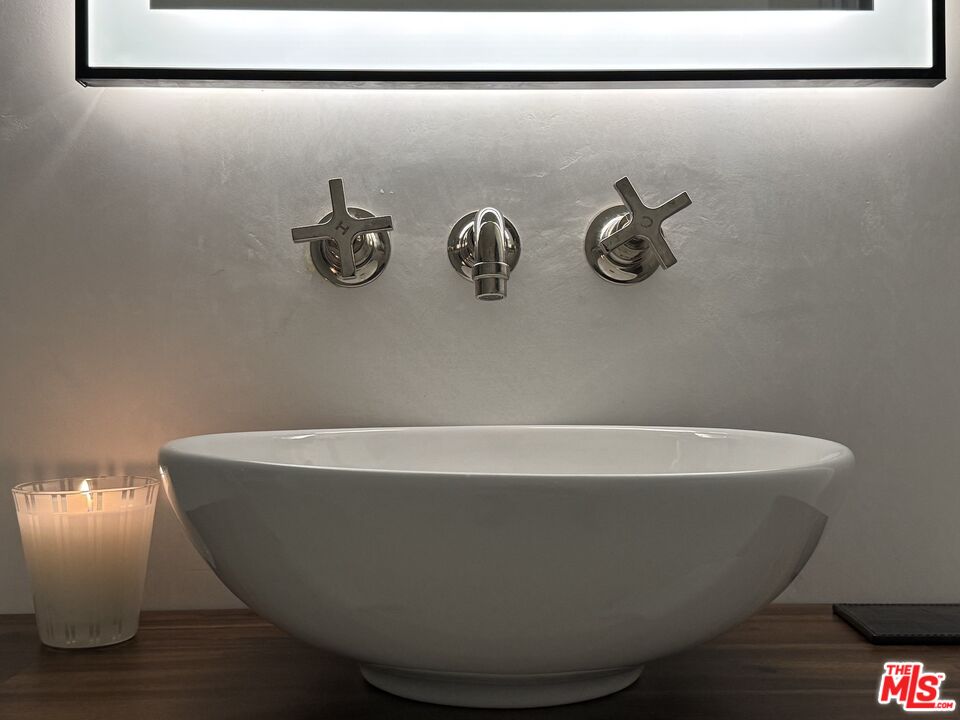 MLS #25612601 image #23