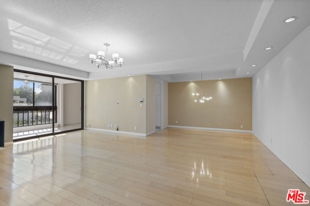 MLS #25612607 image #9