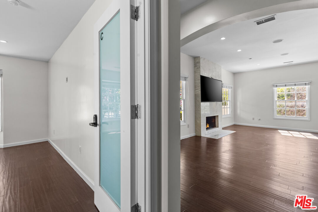 MLS #25612623 image #13