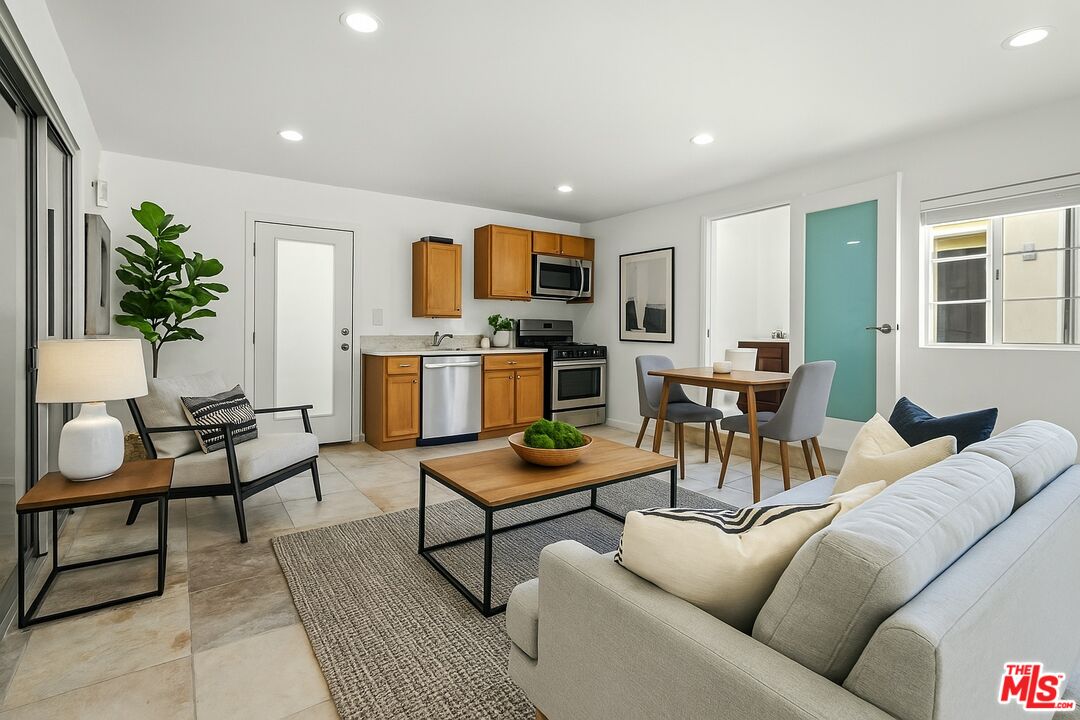 MLS #25612623 image #24