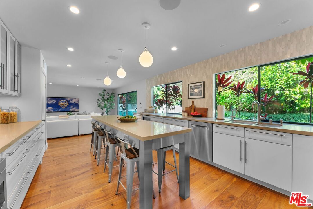 MLS #25612637 image #9