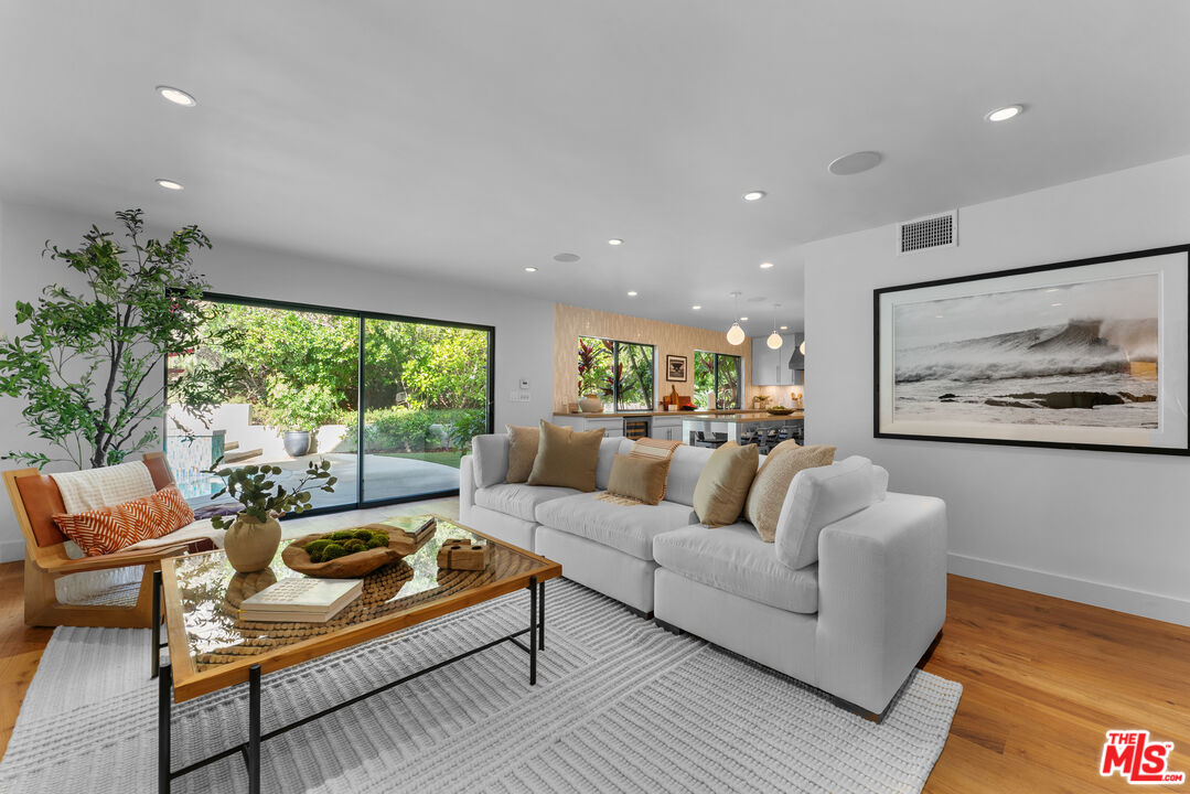 MLS #25612637 image #11