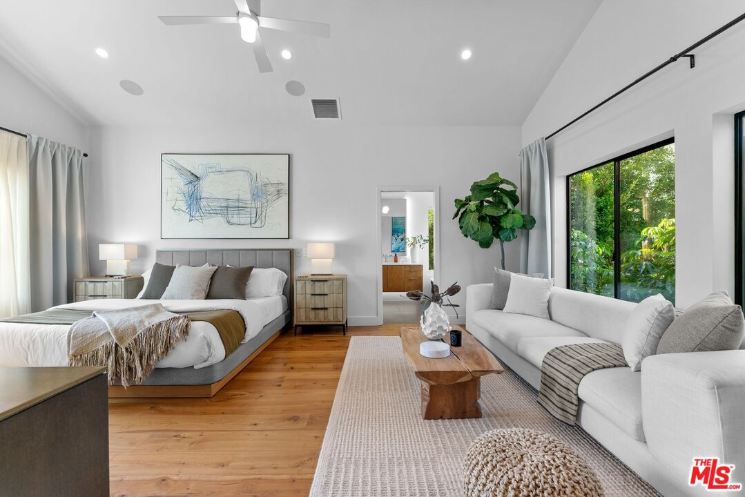 MLS #25612637 image #16