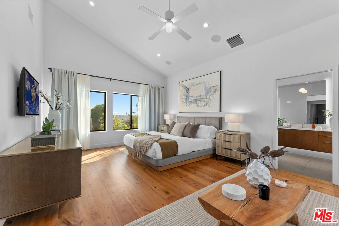 MLS #25612637 image #17