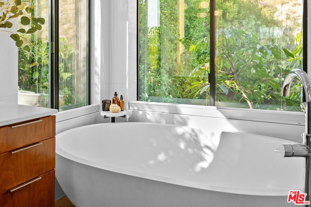 MLS #25612637 image #20