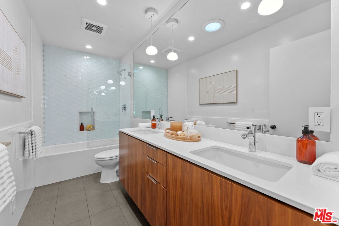 MLS #25612637 image #25