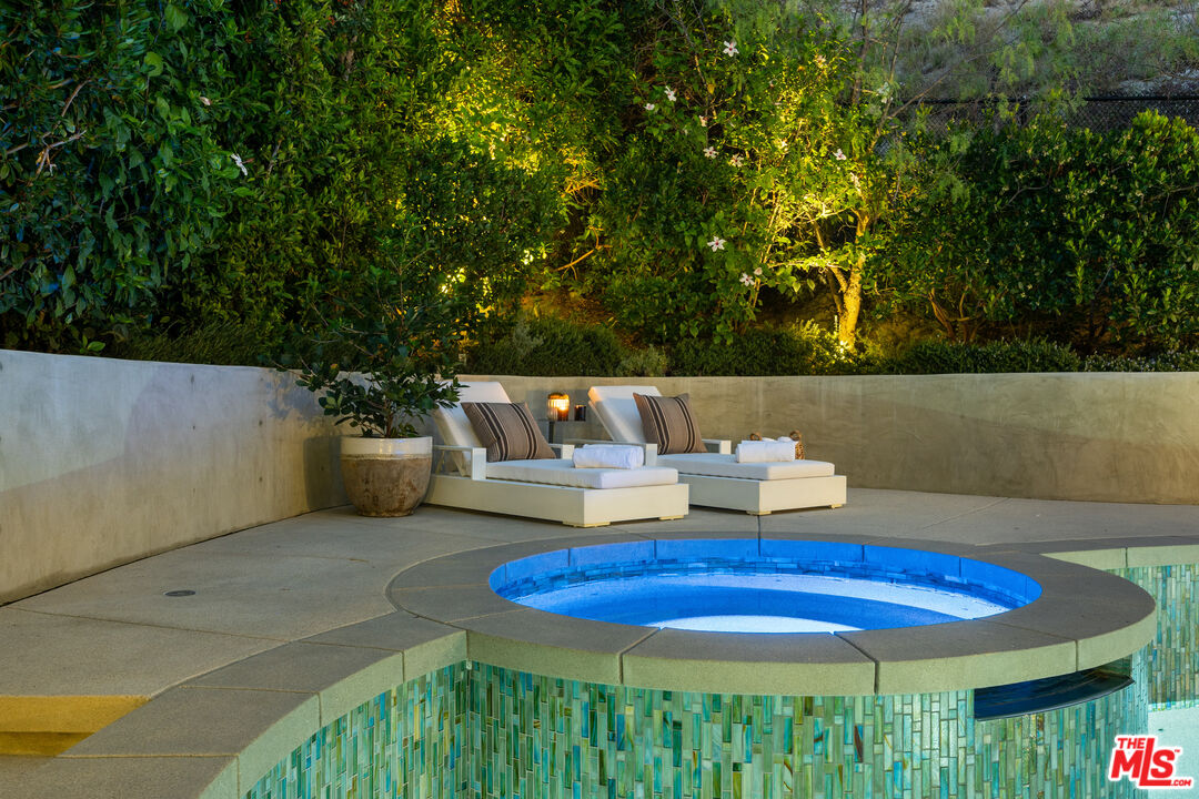 MLS #25612637 image #40