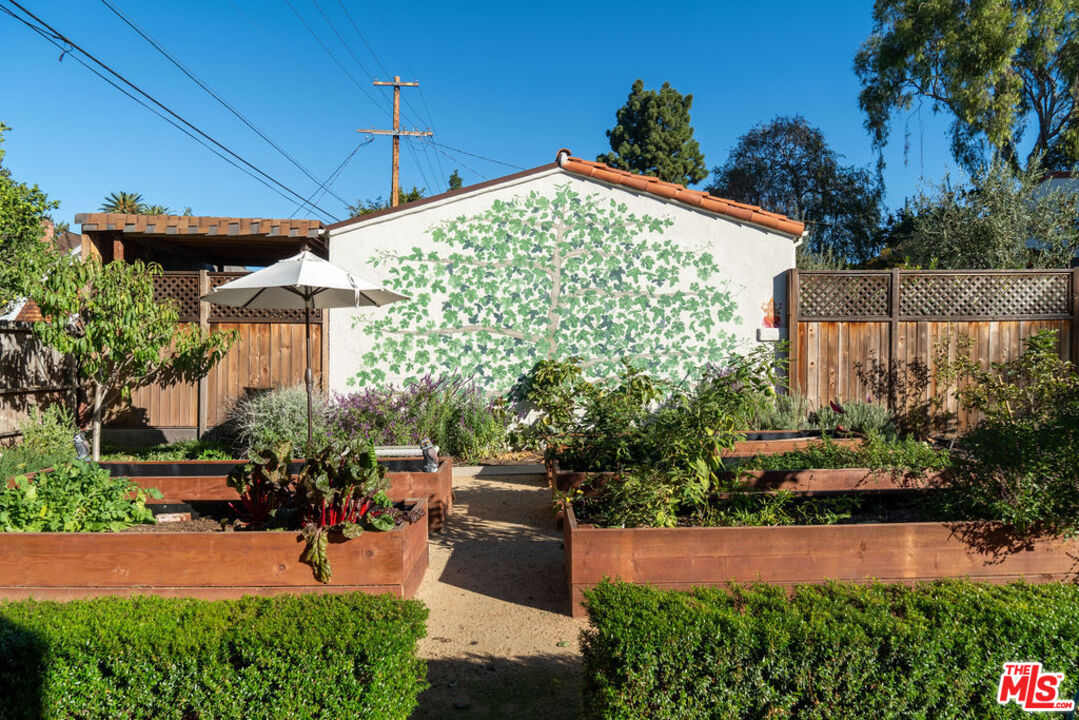 MLS #25612841 image #19