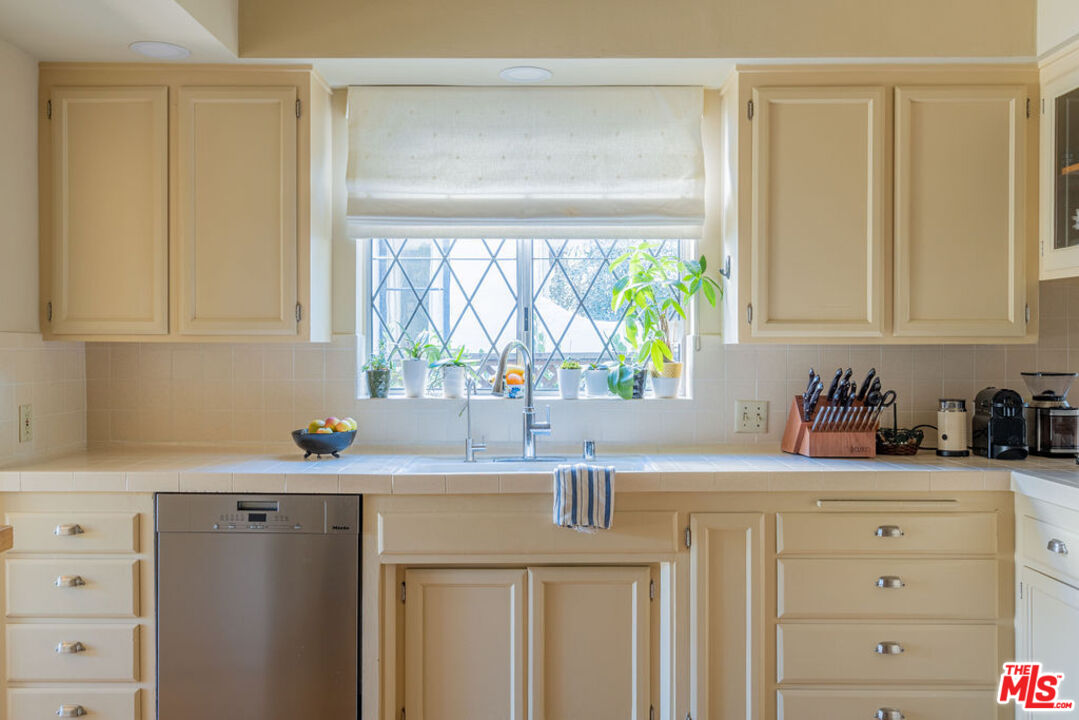 MLS #25612841 image #8