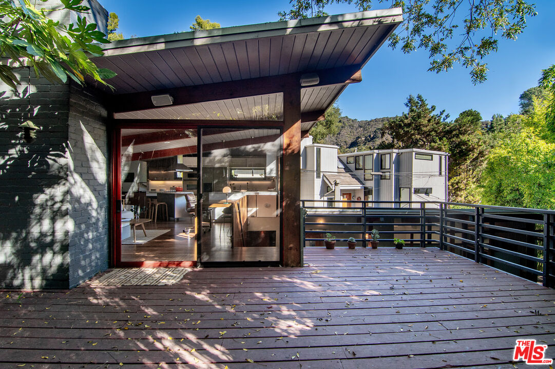 MLS #25612887 image #16