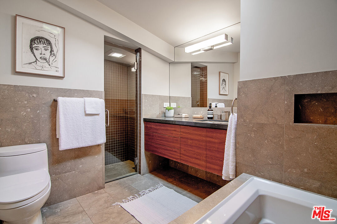 MLS #25612887 image #23