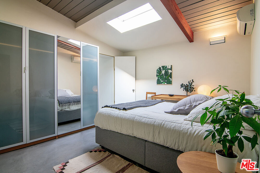 MLS #25612887 image #25