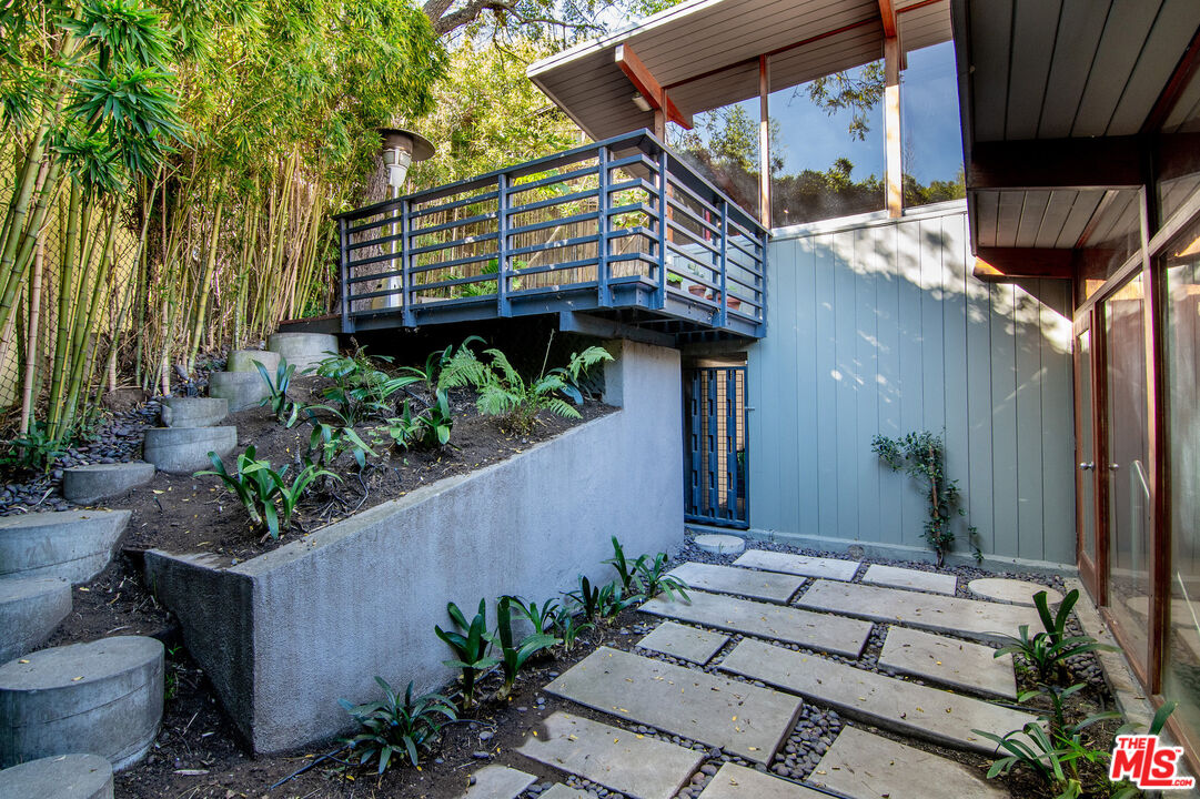 MLS #25612887 image #32