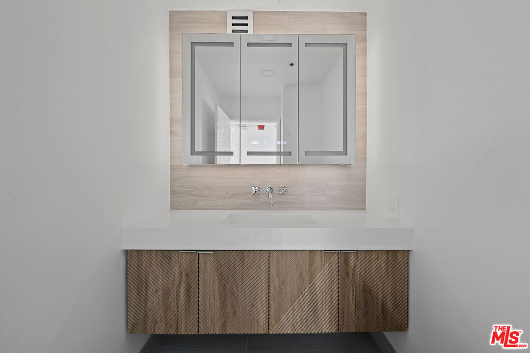 MLS #25612899 image #13