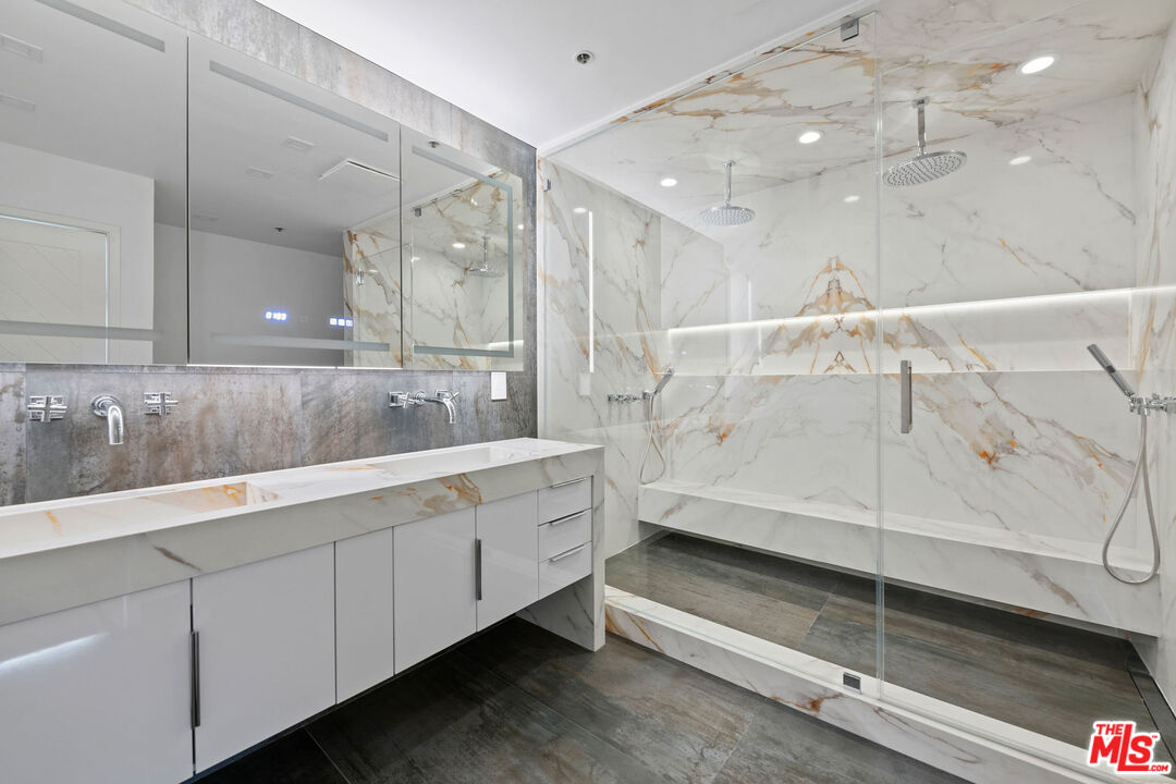 MLS #25612899 image #15