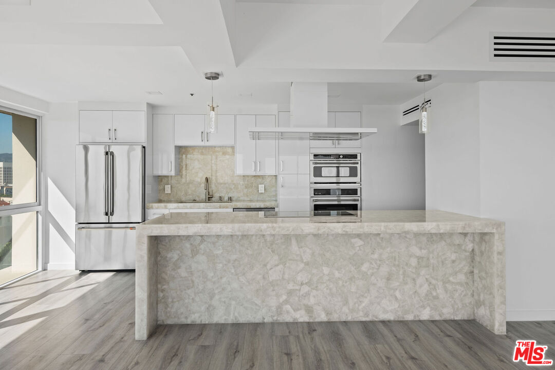 MLS #25612899 image #2