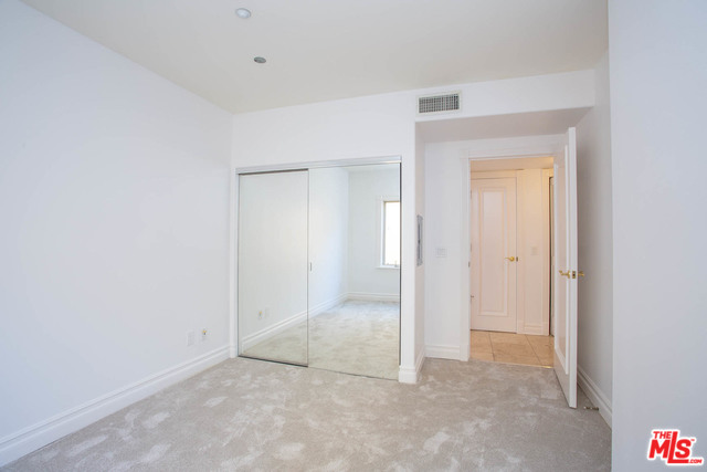 MLS #25612913 image #32