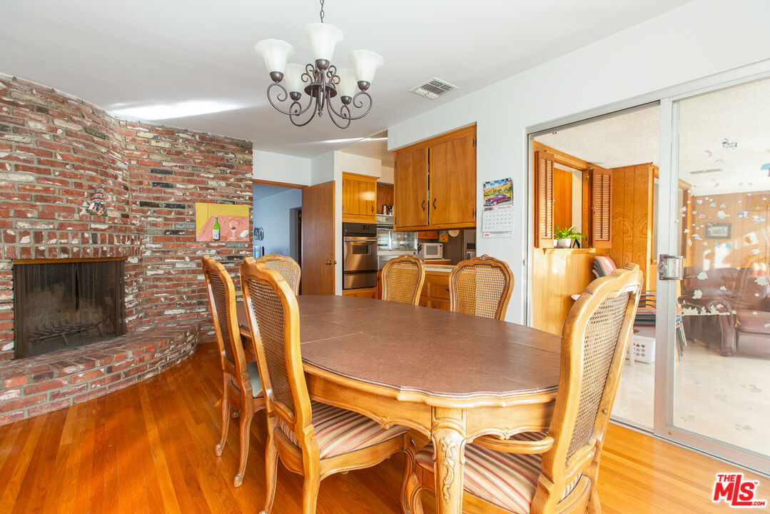 MLS #25612921 image #16