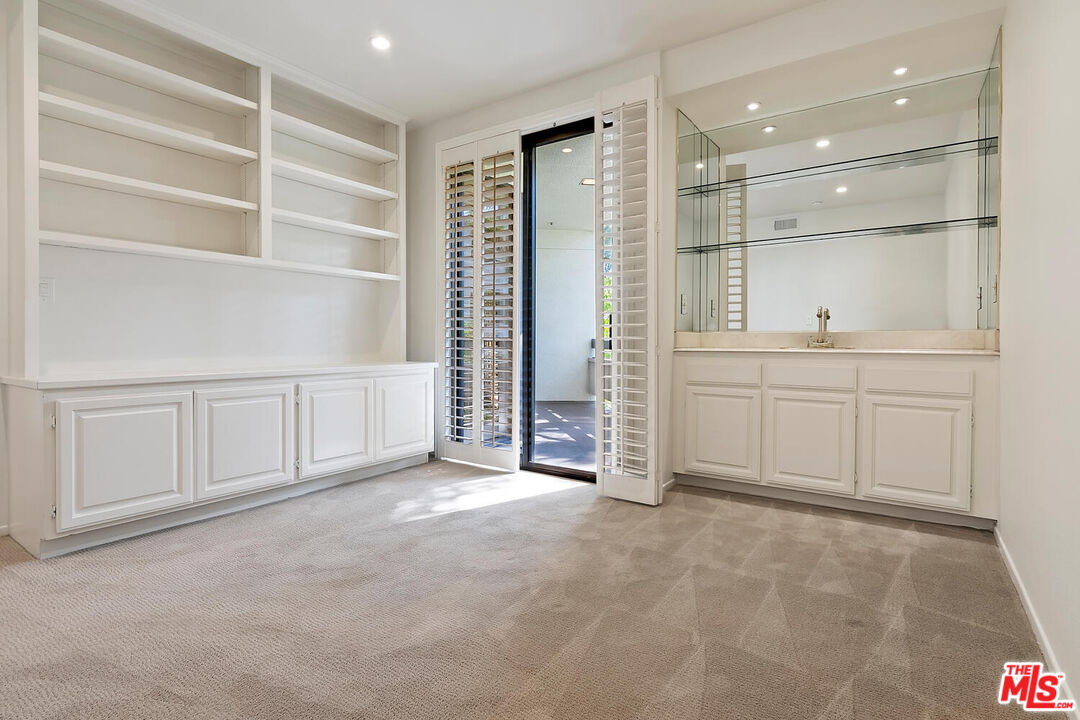 MLS #25612931 image #21