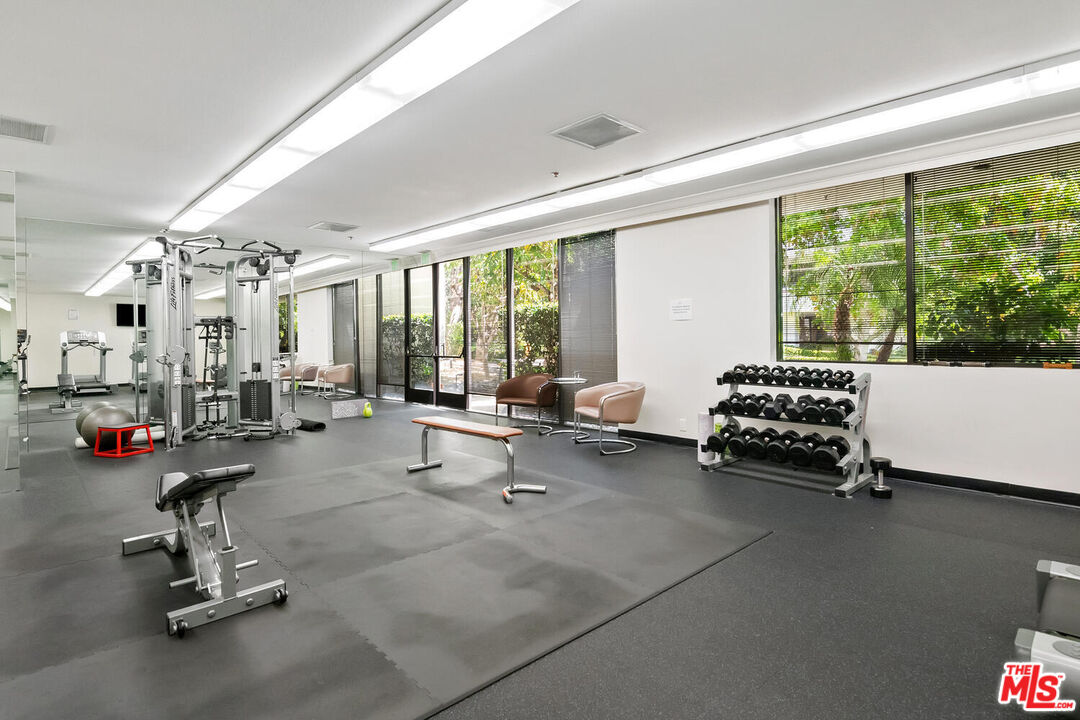 MLS #25612931 image #40