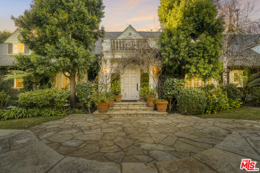 MLS #25613029 image #0