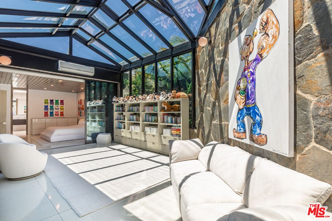 MLS #25613139 image #21