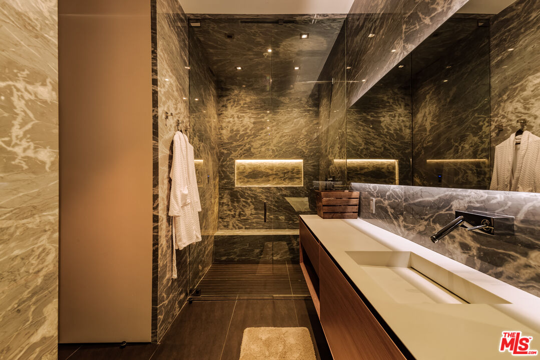 MLS #25613211 image #23