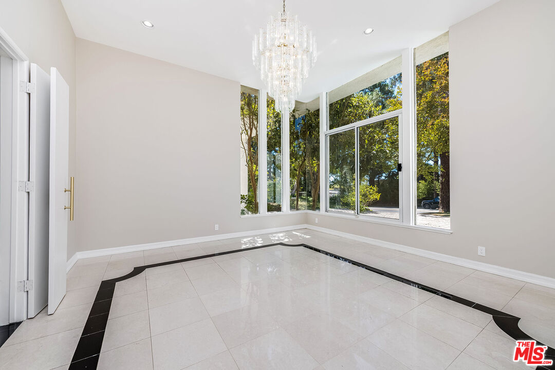 MLS #25613445 image #8