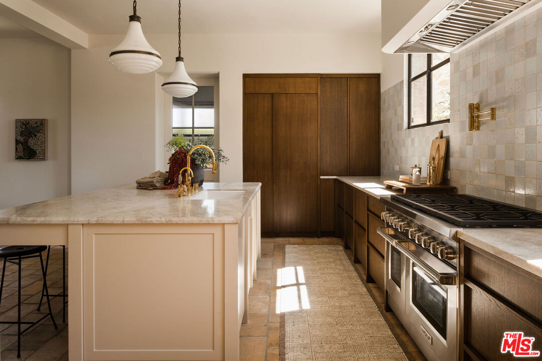 MLS #25613561 image #14