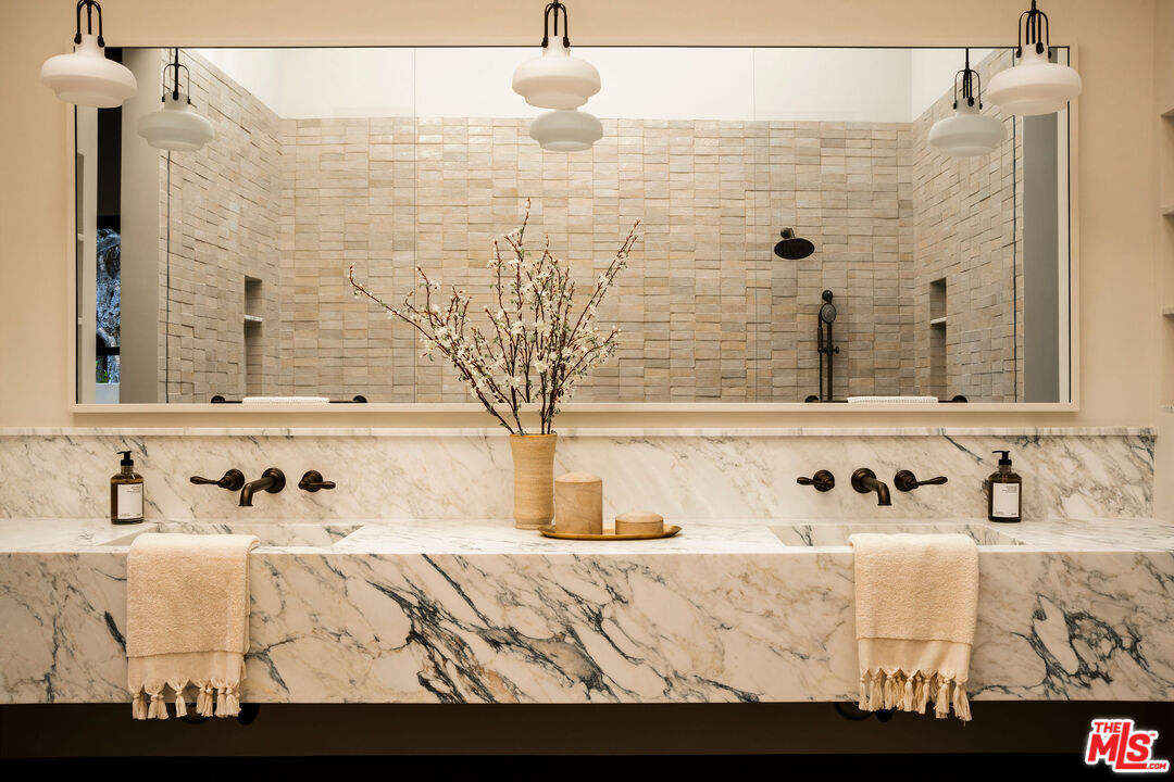 MLS #25613561 image #21