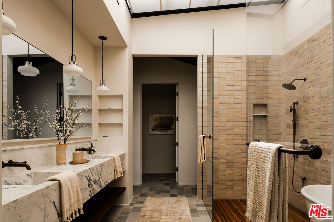 MLS #25613561 image #22