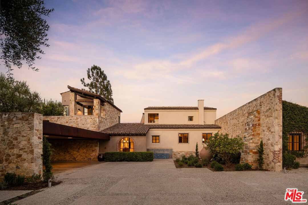 MLS #25613561 image #2