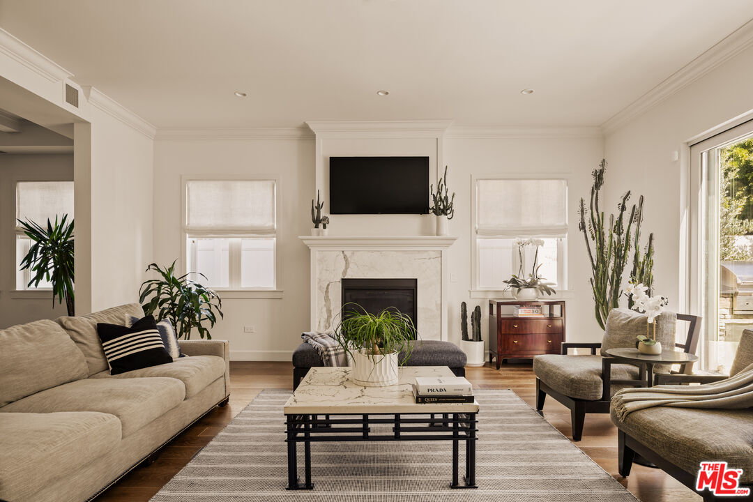 MLS #25613575 image #1